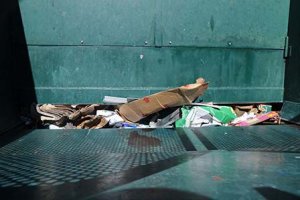 Why Businesses Should Use Commercial Trash Compactors Instead of Regular Dumpsters