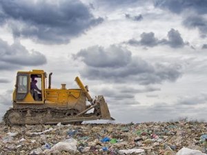 The 5 Most Common Service Needs for Commercial Trash Compactors